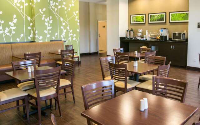 Sleep Inn & Suites