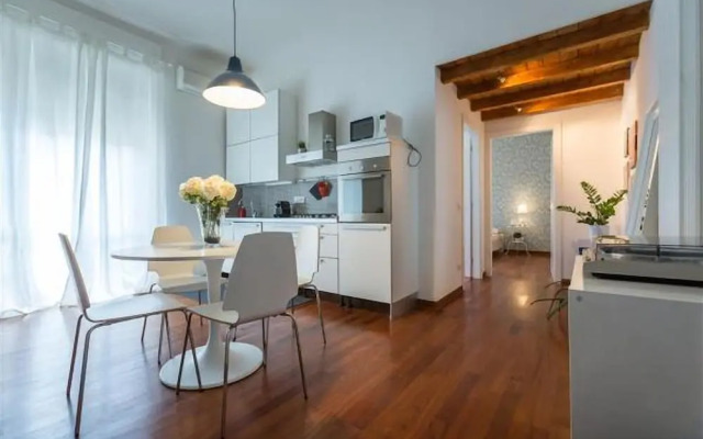 Sky Apartment, Bologna for 5 pax