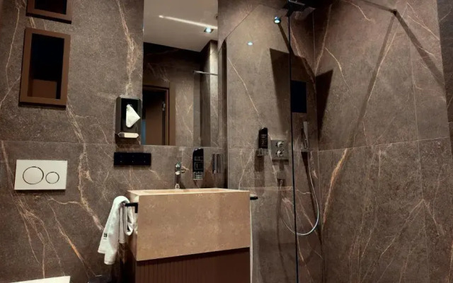 Bellman Hotel