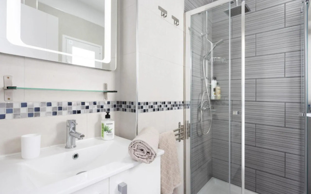 Home2Book Sea Front Las Teresitas Beach 4