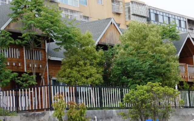 Longwan Hot Spring Hotel