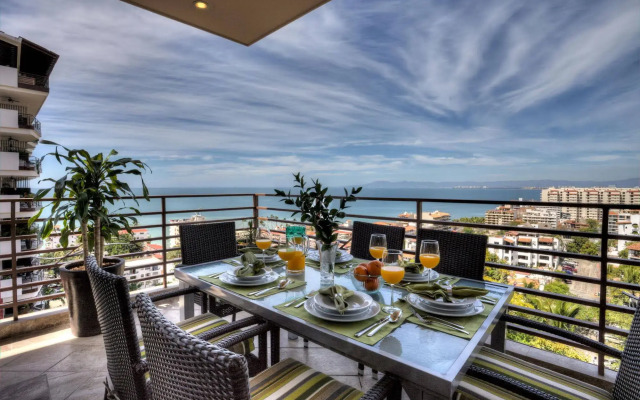 Pinnacle Resorts 220