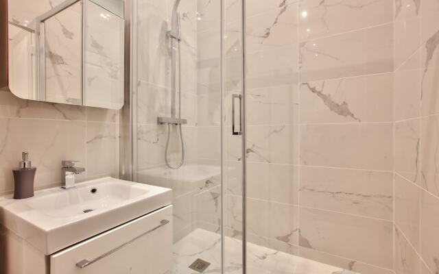 63 - Luxury Flat Champs-Élysées 1C
