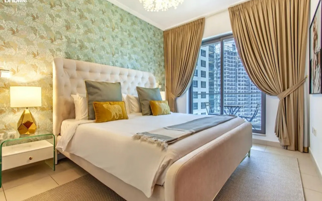 2 Min to Dubai Mall 1 BR