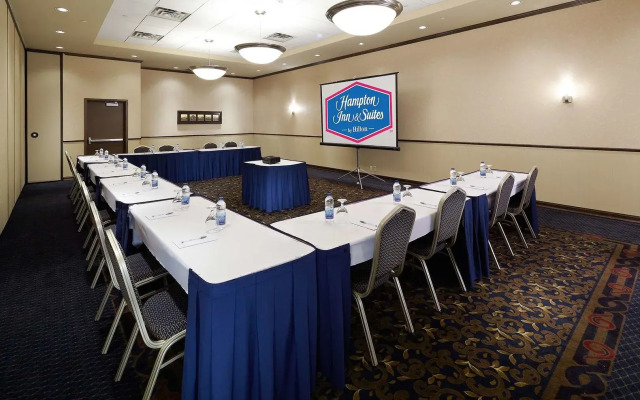 Hampton Inn & Suites by Hilton Montreal-Dorval