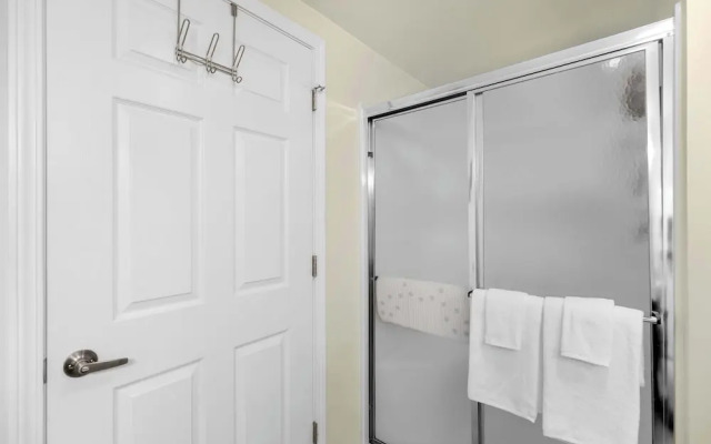 Seascape Cove Waterfront!