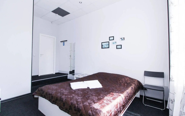 SuperHostel on Mayakovskogo 27