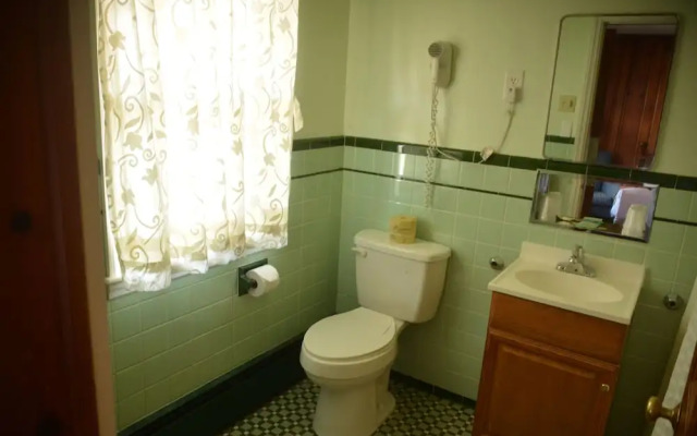 Hancock Motel