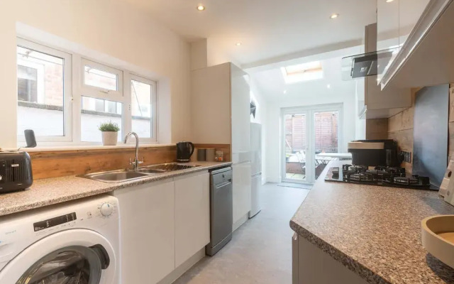 Host Stay Caversham Westfield House