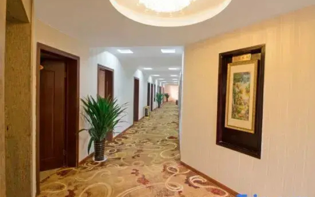 Yuge Chain Hotel (Wenjiang University Town)