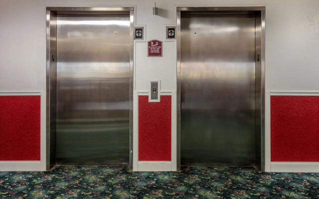 Branson Towers Hotel