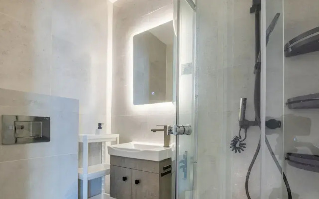 Manzil-Lux 1BR in Marina with views