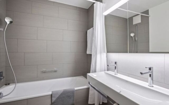 Triangel A Freund/Tryba