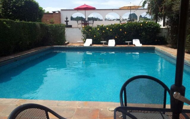 Hotel Los Arcos