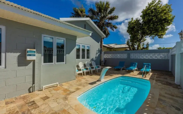 3BR Home w Pool in Downtown 5min Walk 2 Beach
