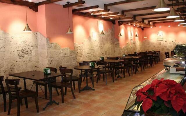 Hotel Tharsis