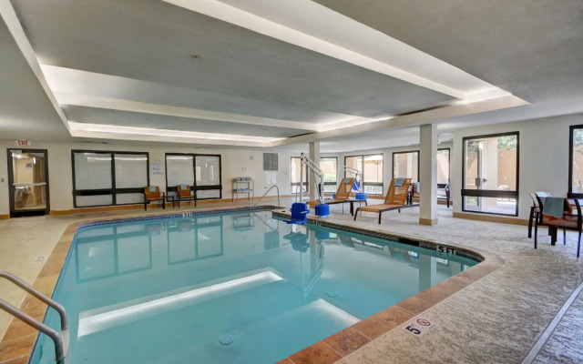 Courtyard by Marriott Lafayette Airport