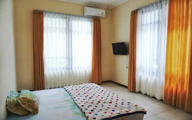 Green Surabaya Homey