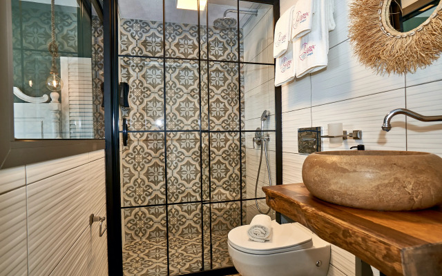 Liman Hotel Gumusluk- Adult Only