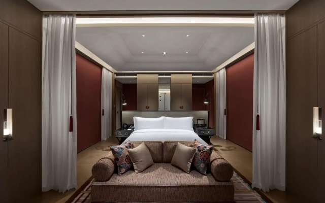 Hilton Shigatse