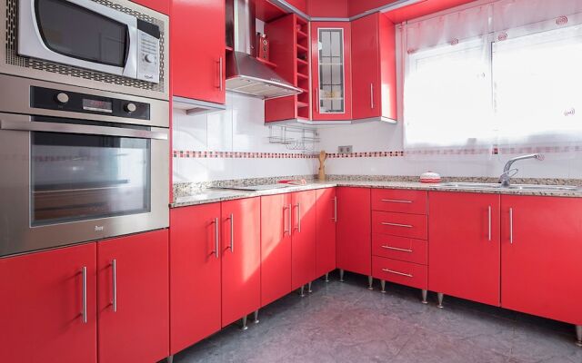 House Los Rosales 7 Km From the Beach (R83)