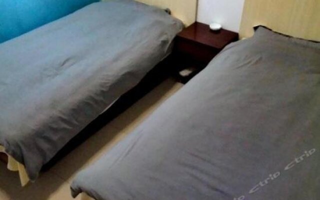 Huayin Lotto Hostel