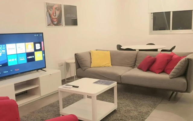 Superla Luxury Apartment (Breakbooking-Cy)