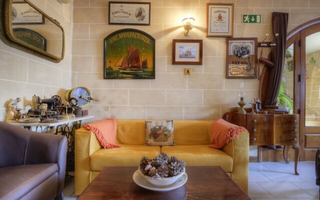 Green Grove Guest House