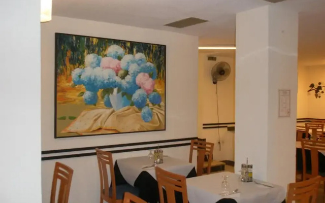 Hotel Mayna