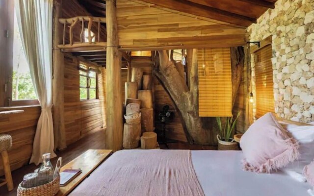 Roots Tree House