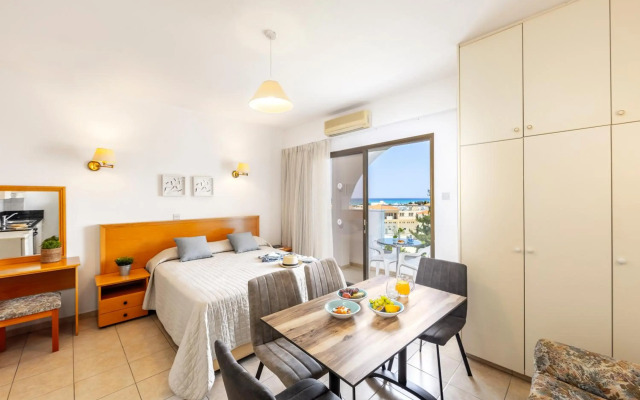 Stephanos Hotel Apts