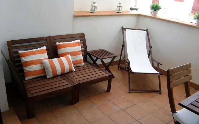 Venavera H21a - 2 Dorm / 1bath Walk to Beach
