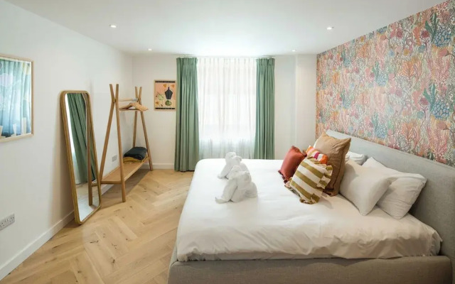 2Bed 2Bath Stunning Shoreditch Apartment