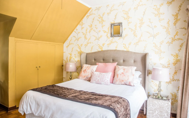 5th Avenue Gooseberry Guest House