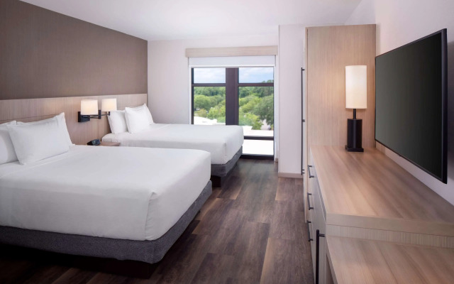 Hyatt Place Mount Pleasant Towne Centre