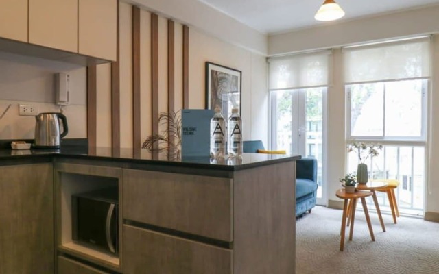 w Contemporary 1BR Near Central Restaurante