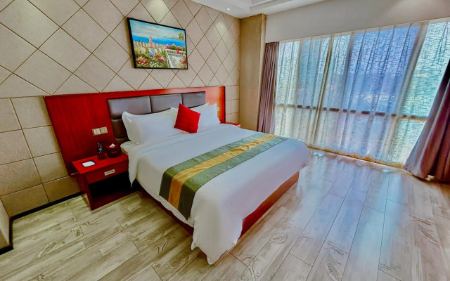 Swiss Lenana Mount Hotel