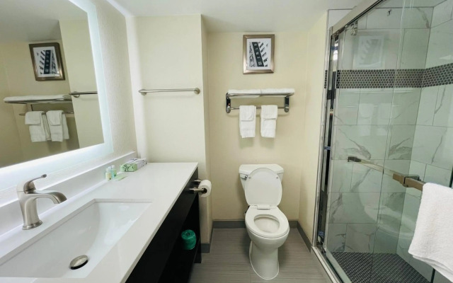 Quality Inn & Suites Lake Charles South
