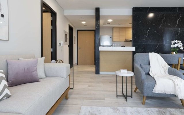 Elegant 1BR Apartment in Arjan Privà Living
