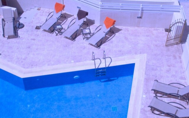 Camelot Apartment