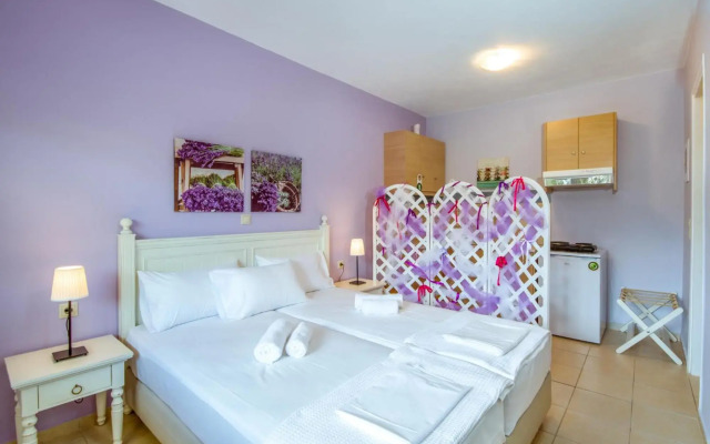 Stamatakis Boutique Studios