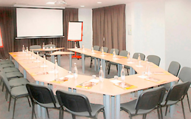 ibis Istres Trigance