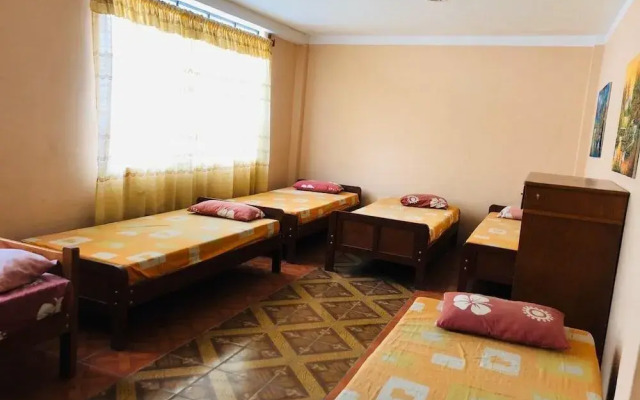 LEO DO-DO Hostal Piura