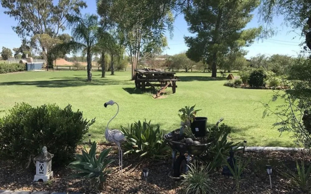 Castlereagh Motor Inn