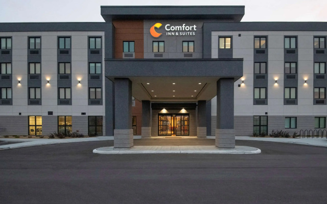 Comfort Inn & Suites