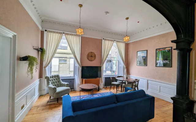 89 The Merchants by The House of Danu