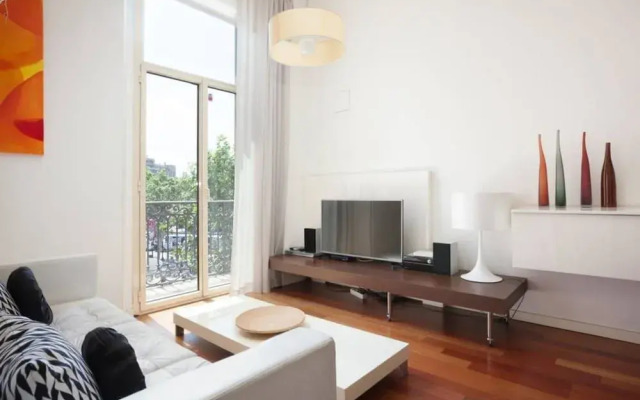 Akira Flats Plaza Catalunya