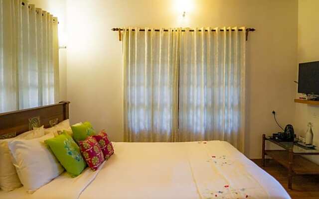 Palmgrove Lake Resort
