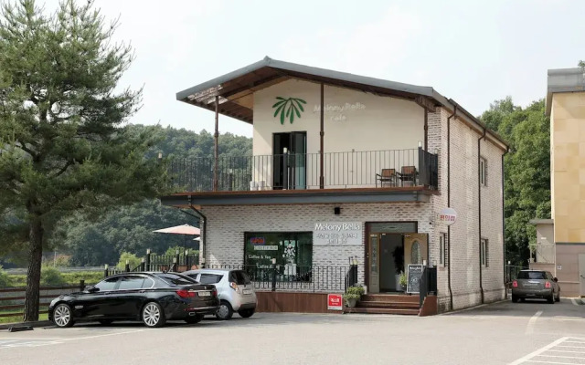 Mungang Sulfur Hot Springs