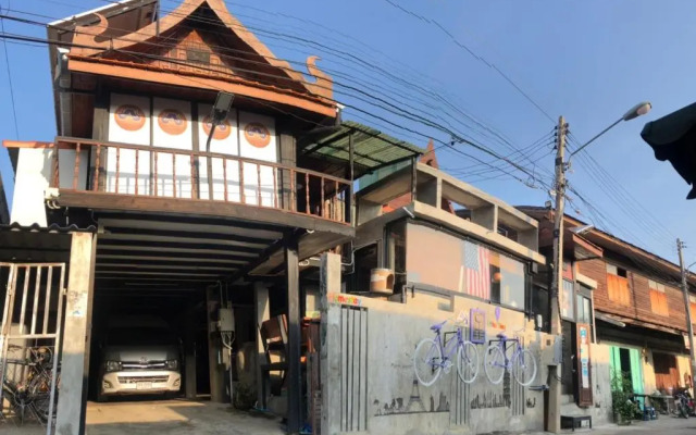 SolarCell Uthai Thani Homestay - โซล่าเซลล์อุทัยธานีโฮมสเตย์